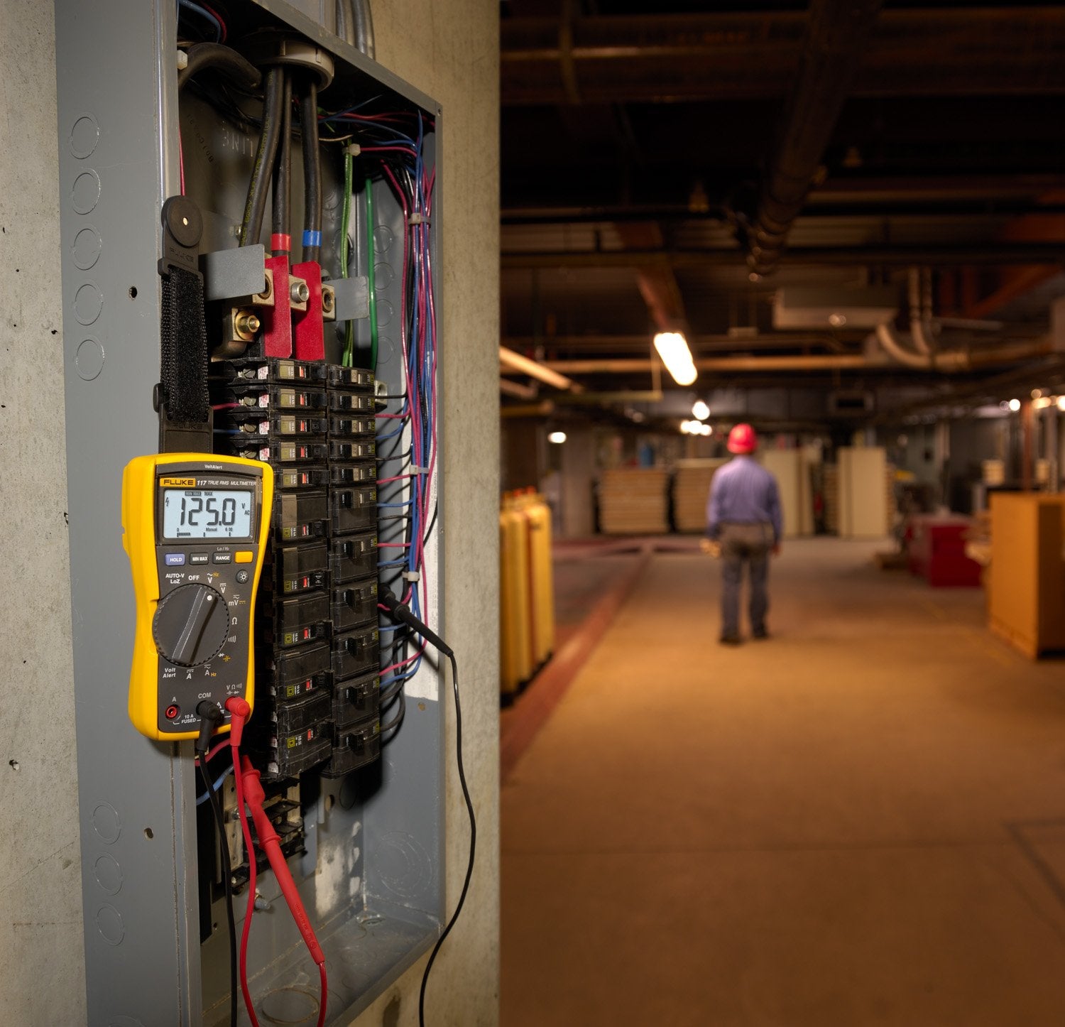 Fluke 117 and 323 Electrician’s Multimeter Combo Kit
